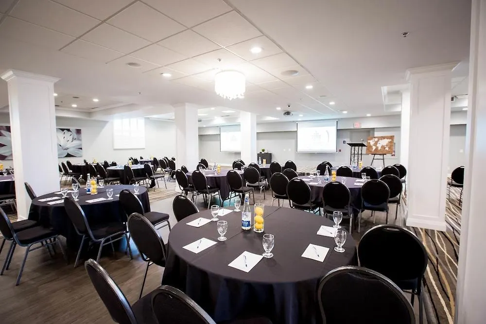 Cambridge Hotel And Conference Centre 3*,  Canada