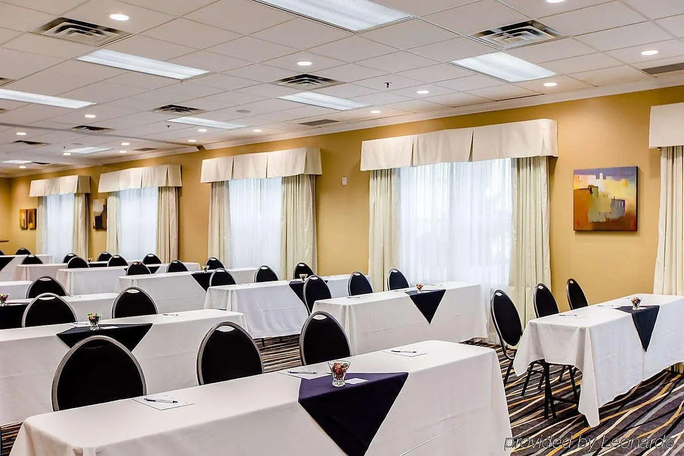 ***  Cambridge Hotel And Conference Centre Canada