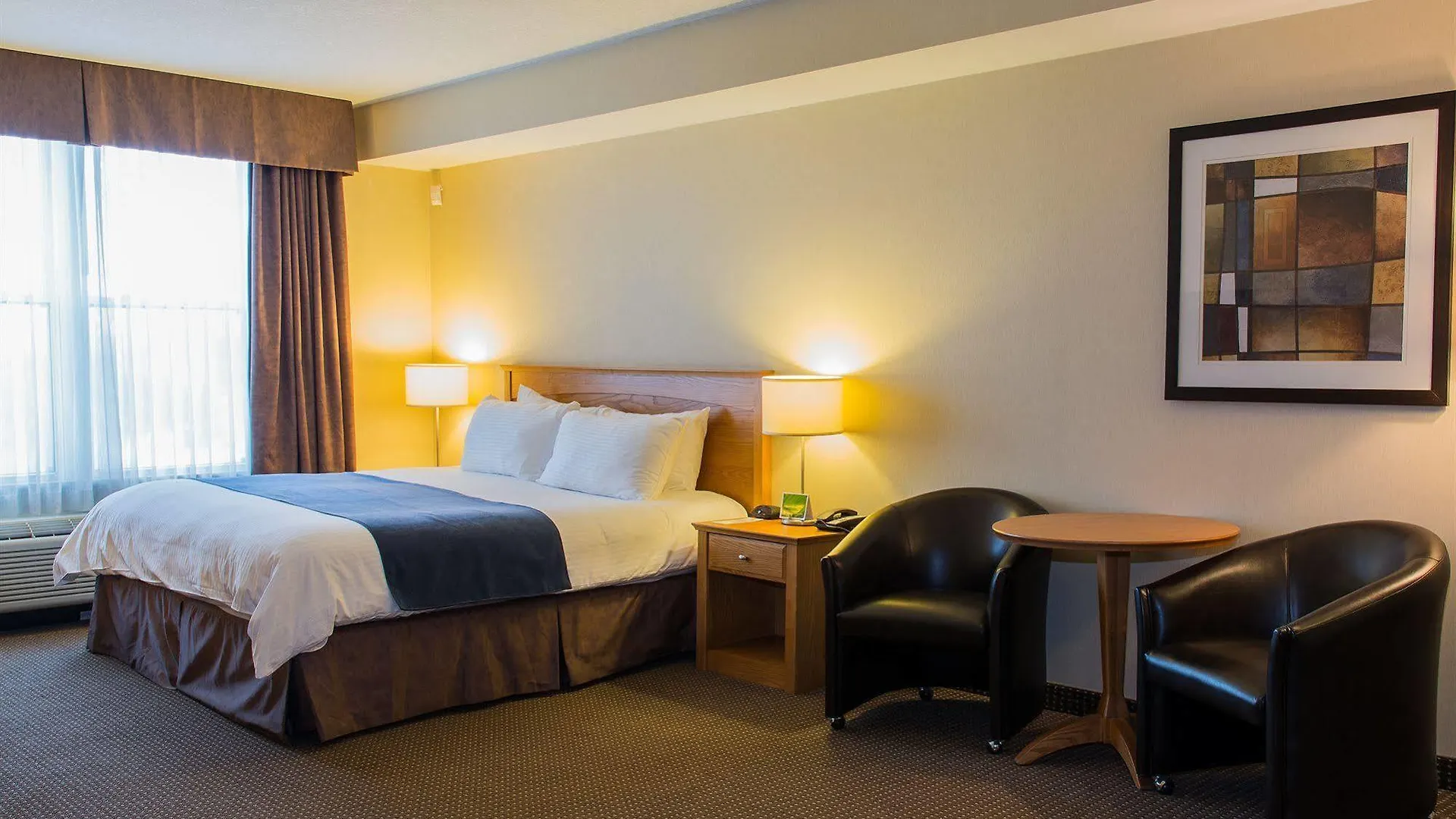Cambridge Hotel And Conference Centre