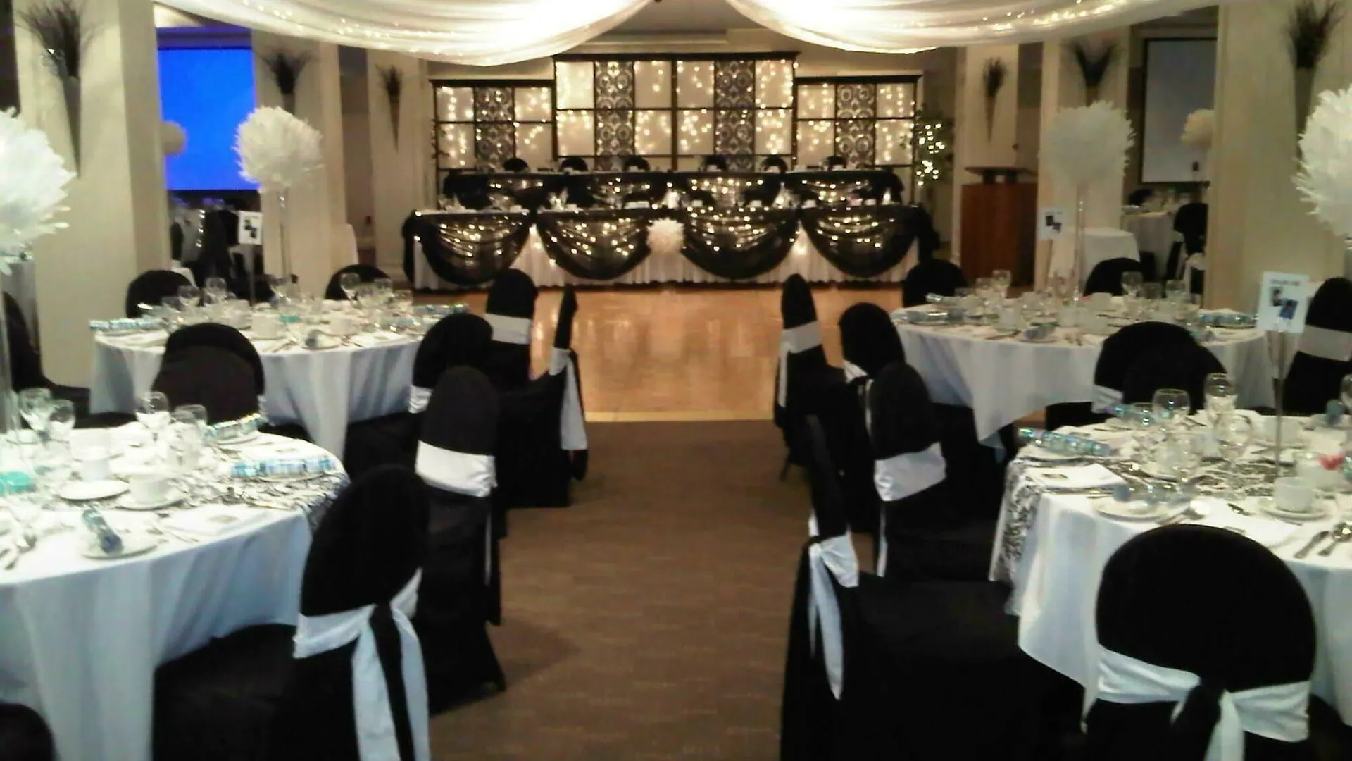 Cambridge Hotel And Conference Centre