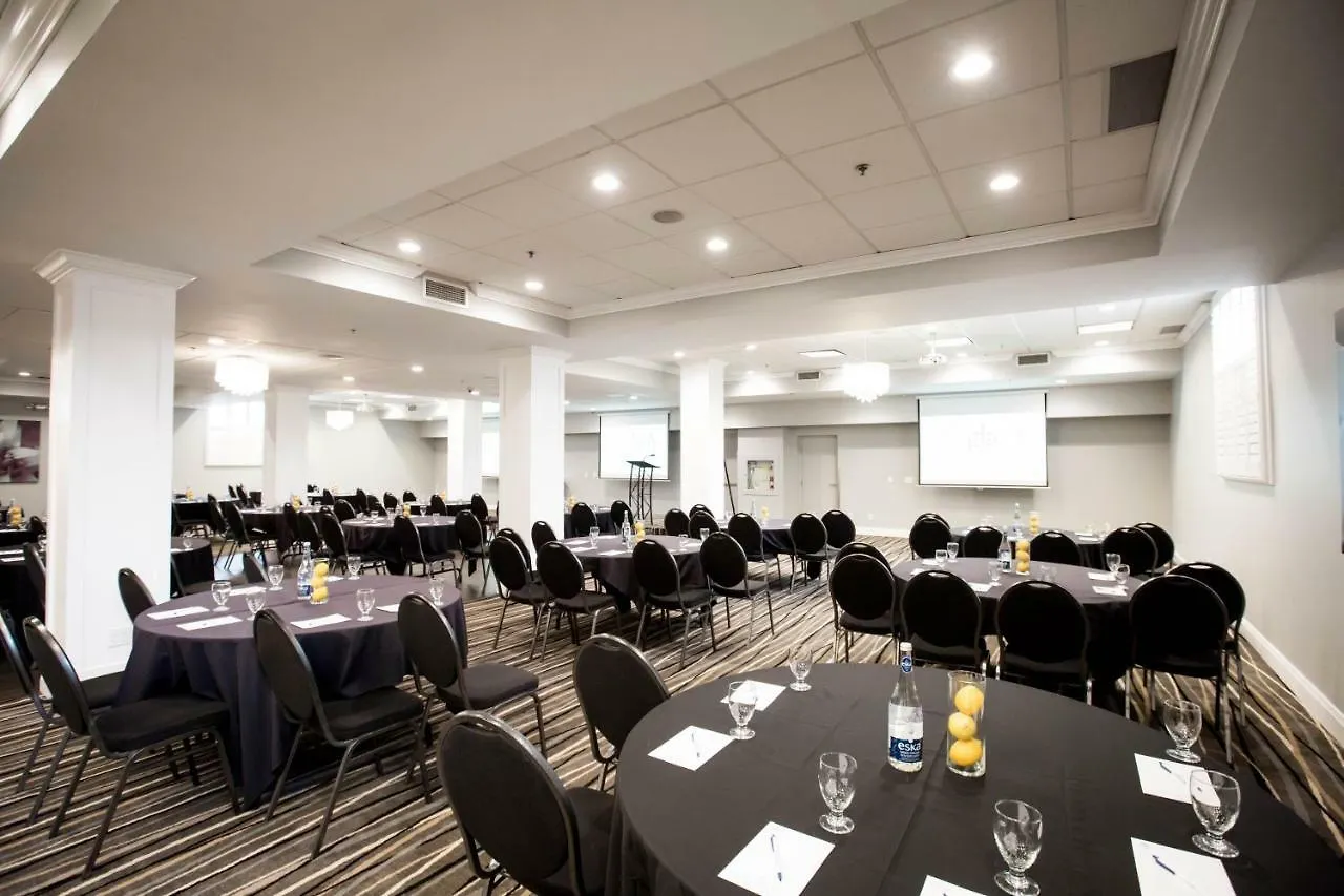 Cambridge Hotel And Conference Centre