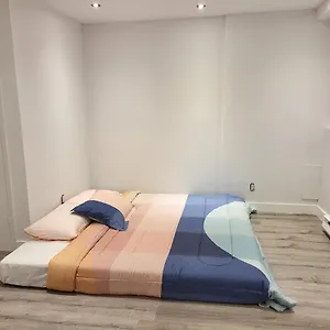 Holiday home 4 Bedrooms Beautiful Townhouse Canada