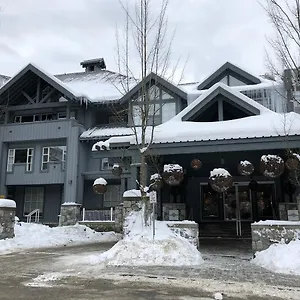 Siri At Glacier Hotel Whistler